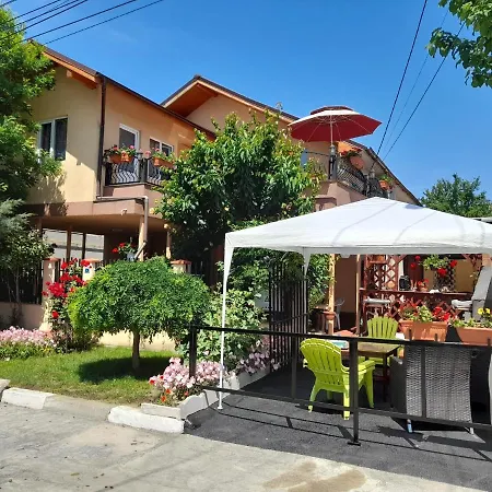 Pensjonat Vila Max *